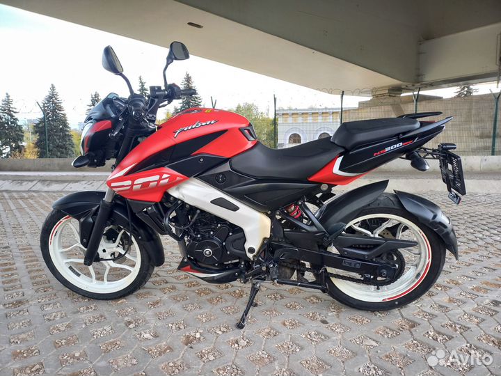 Bajaj Pulsar NS200