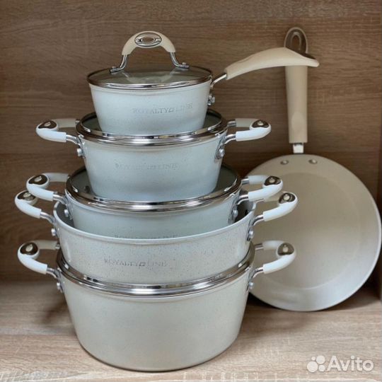 Набор кастрюль