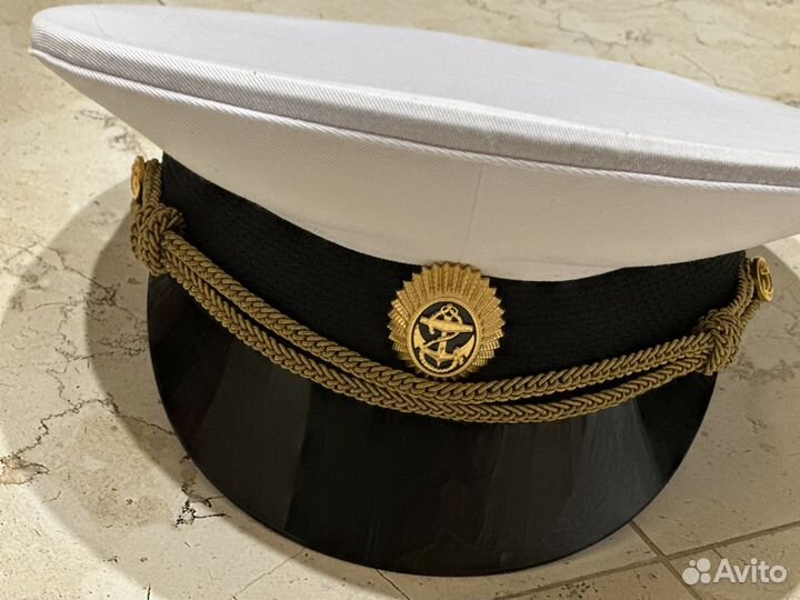 Фуражка белая