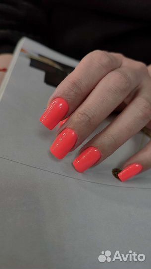 Маникюр с покрытием гель-лак