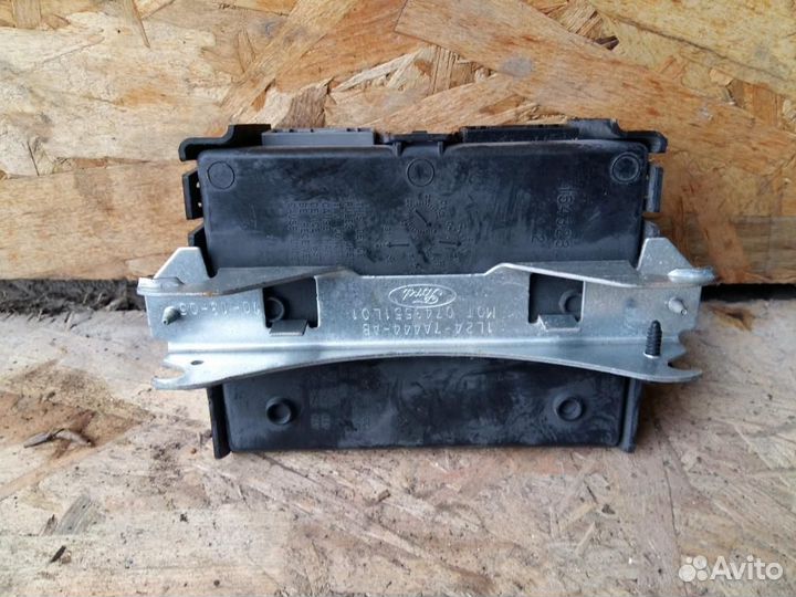 Блок управления раздаточной коробкой Ford Explore