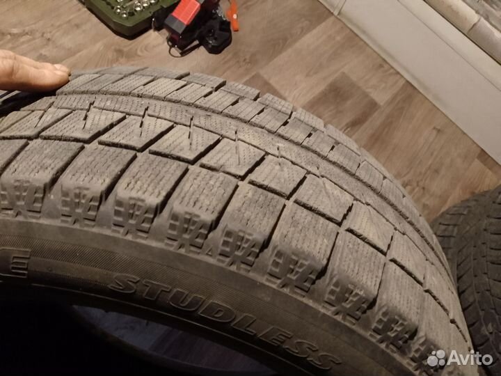 Bridgestone Blizzak LM-001 Evo 225/60 R17