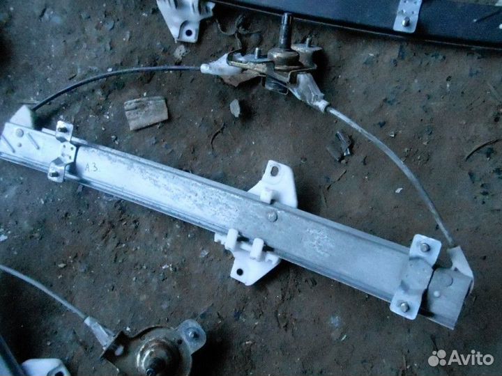 Стеклоподъемник задний левый Chevrolet Lanos 2004