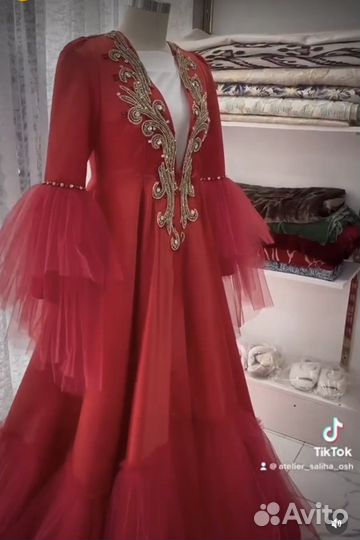 Дизайнер швея