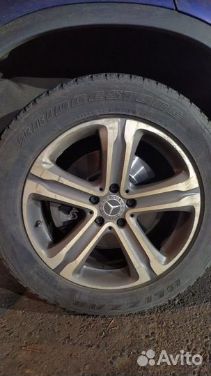 Bridgestone Blizzak DM-V1 235/60 R18