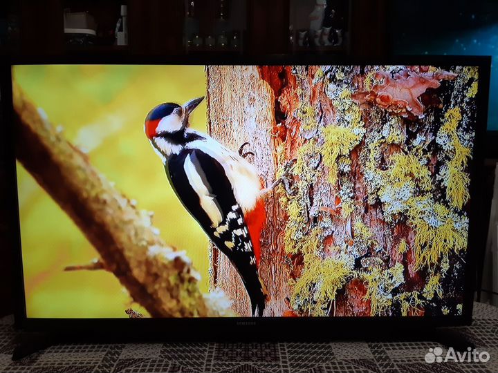 Телевизор samsung 32j5205,smart,wifi