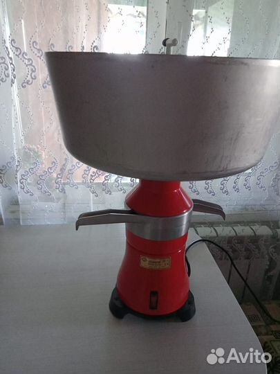 Сепаратор для молока бу