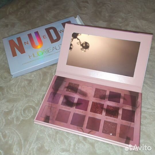 Палетка теней Hudabeauty Новая