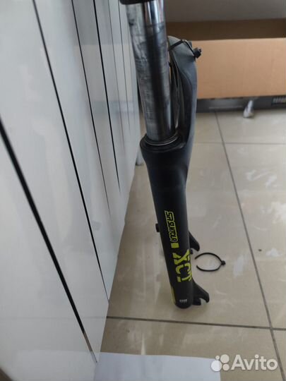 Велосипедная вилка 29 SR Suntour XCT