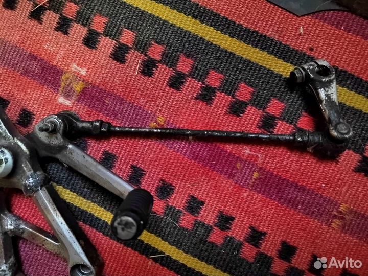 Honda CBR 600F4. Подножка, грузик руля