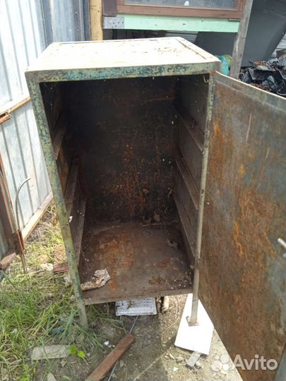 Ящик железный для инструмента и не только