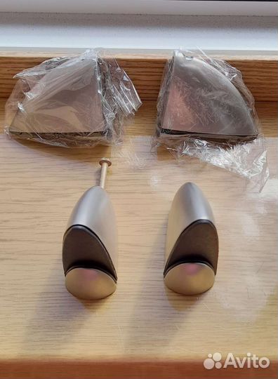 Держатели для полок новые цена за пару