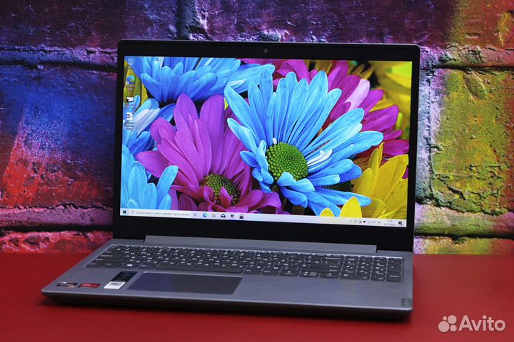 Производительный ноутбук Lenovo / Ryzen 5 / Vega 8
