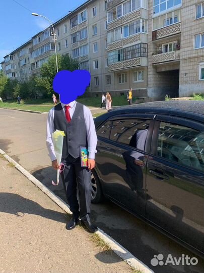 Костюм школьный