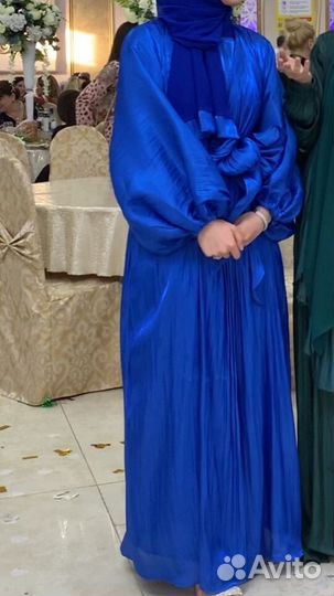 Платье на прокат распродаю