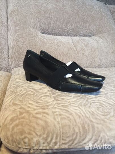 Продам новые туфли Hogl