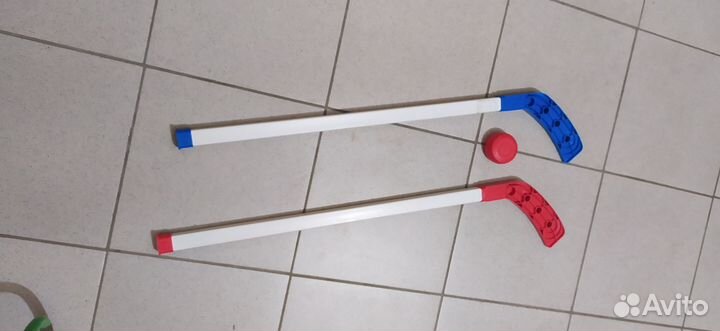 Клюшка хоккейная детская пластмассовая набор