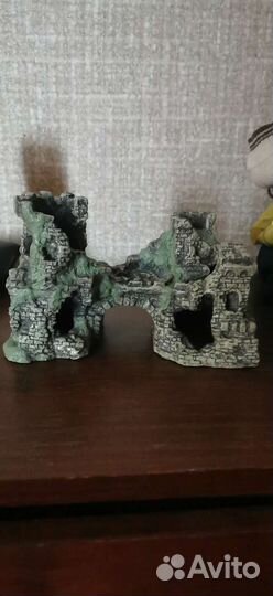 Замок для аквариума