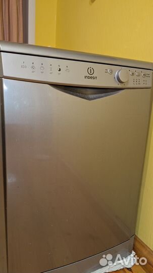 Посудомоечная машина Indesit DFG 26B1 NX