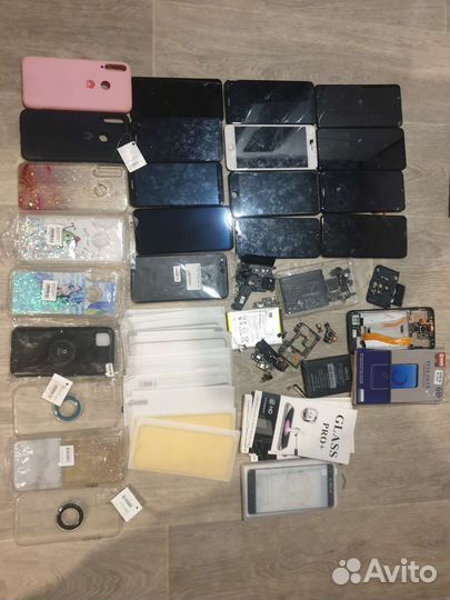 Экраны для телефонов и чехлы цена за лот