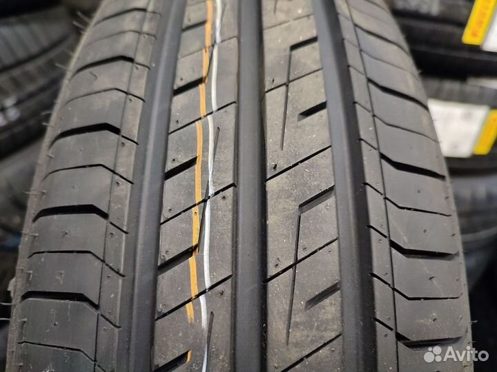 Tracmax X-Privilo TX5 195/50 R15 82V