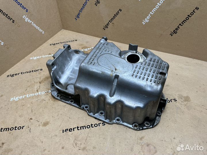 Масляный поддон двигателя VAG