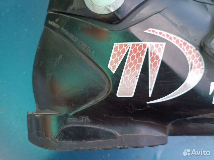 Горнолыжные ботинки