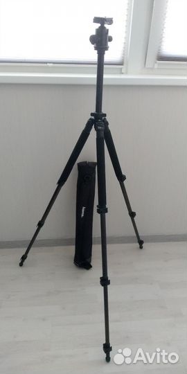 Штатив Hama Omega 2 Carbon