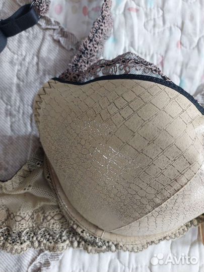 Бюстгальтер