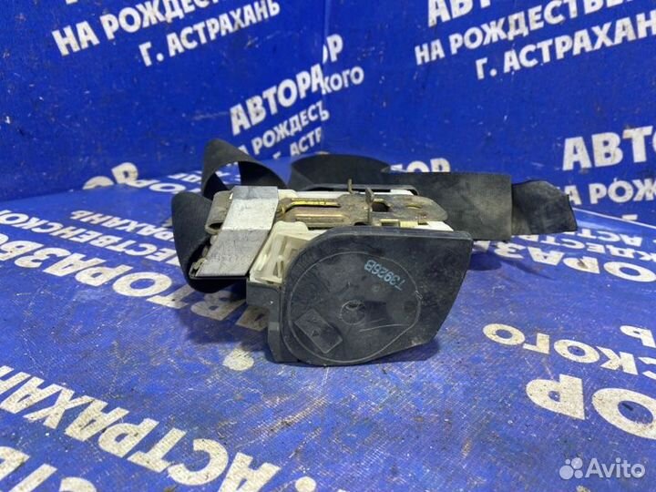 Передний правый ремень безопасности Ford Focus 1