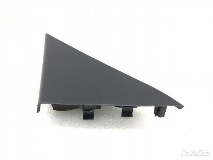 Накладка зеркала передняя левая Kia Soul G4FC 2010