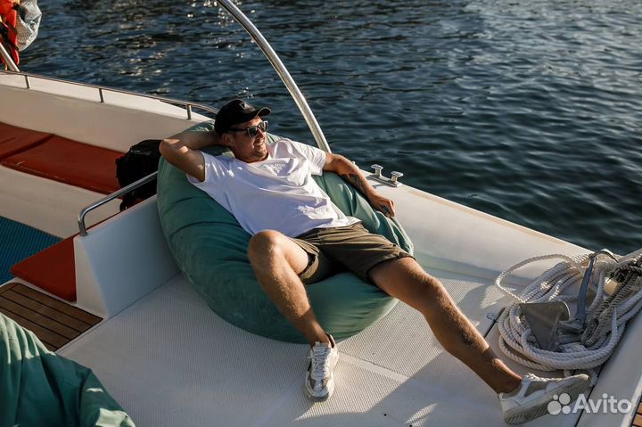 Аренда яхты, аренда катера, морские прогулки