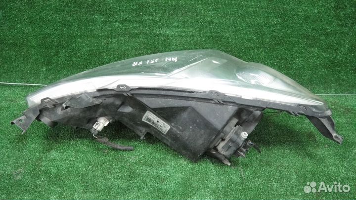 Фара E11 R 11.2010