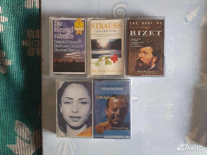 Аудиокассеты-лицензии с записью