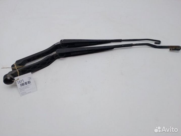 Держатель щетки стеклоочистителя Toyota Lite Ace