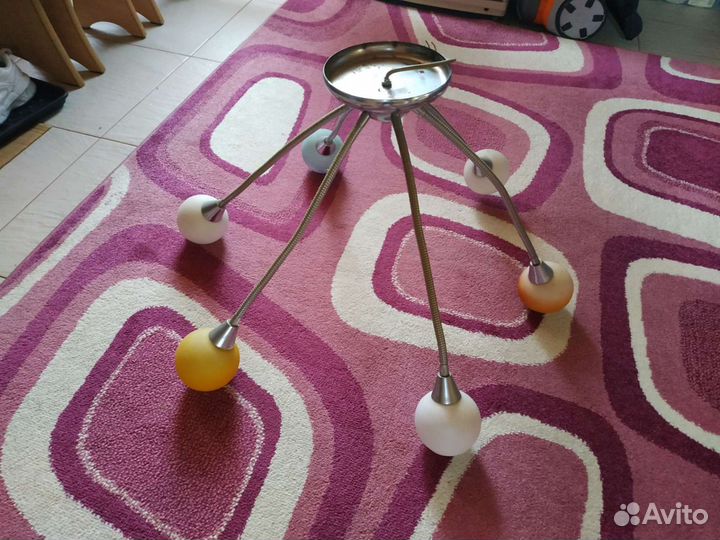 Гибкая люстра потолочная для кухни/зала