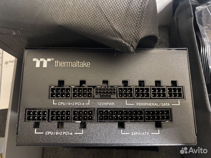 Блок питания thermaltake 1050w pf3