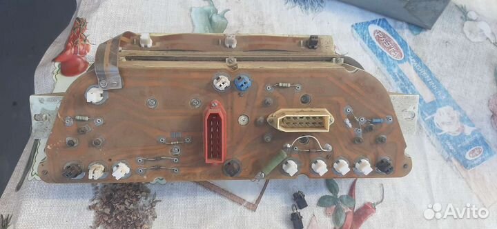 Панель приборов ваз 2110