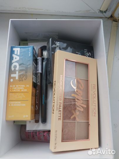 Бокс с косметикой