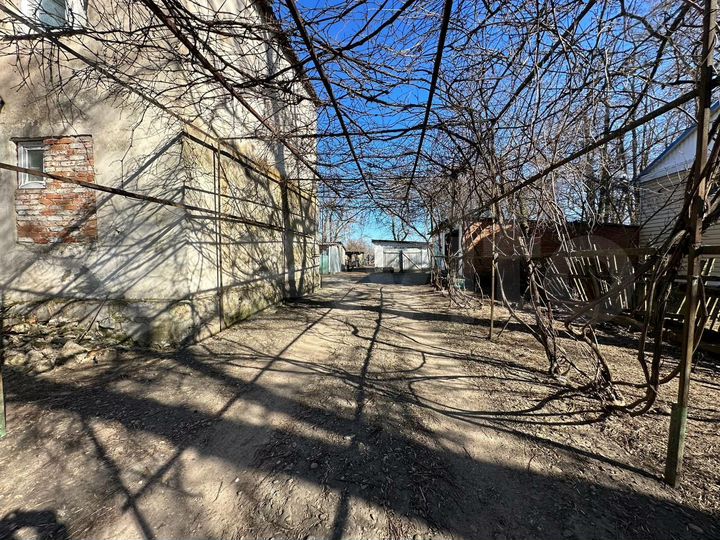 6-к. квартира, 110 м², 1/2 эт.