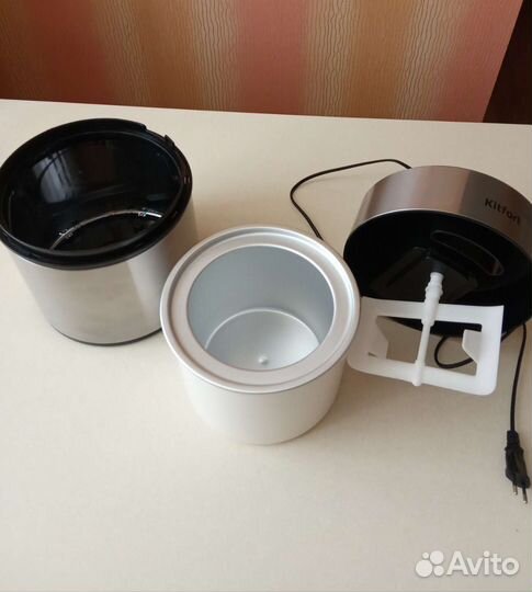 Абсолютно новая Мороженица Kitfort KT-1804