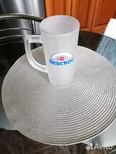 Пивные кружки и бокалы