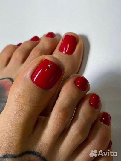 Маникюр, педикюр, наращивание ногтей