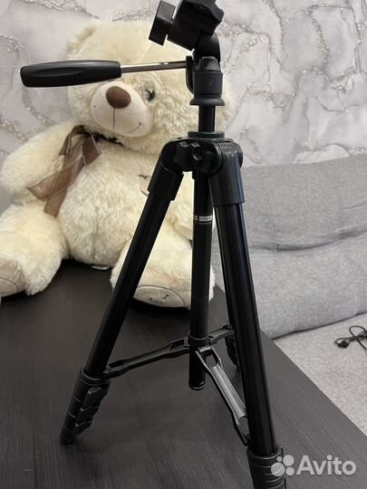 Штатив для фотоаппарата профессиональный