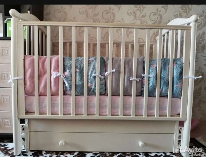 Детская кроватка трансформер с маятником