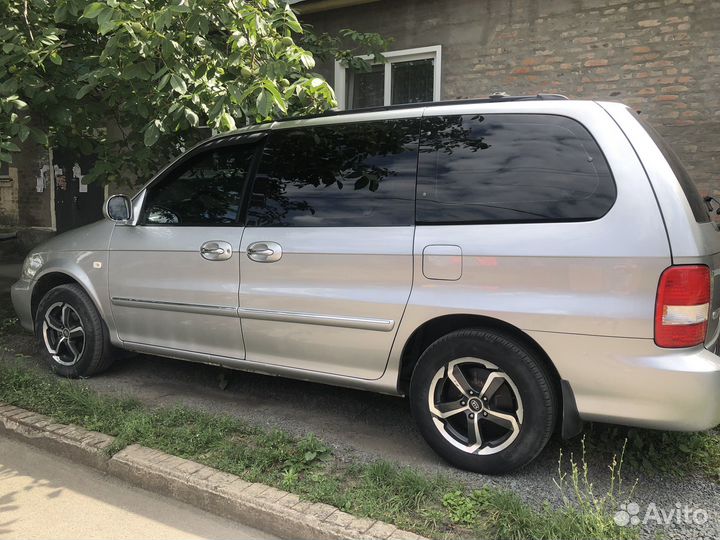 Kia Carnival, 2005