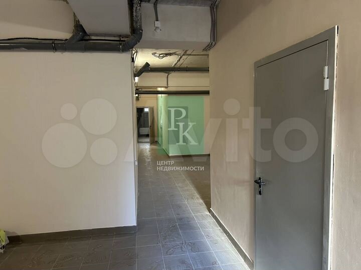 Помещение 18,4 м² в Гагаринских высотках