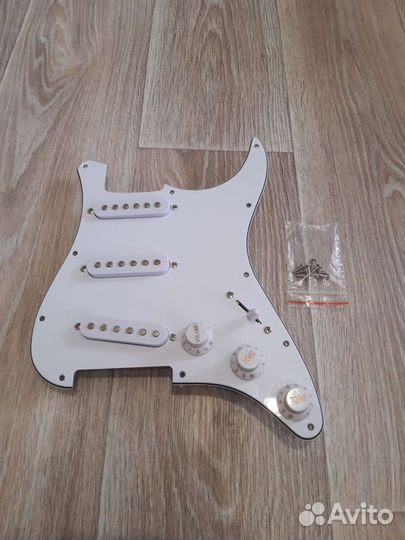 Собранный пикгадр (электроника) для электрогитары