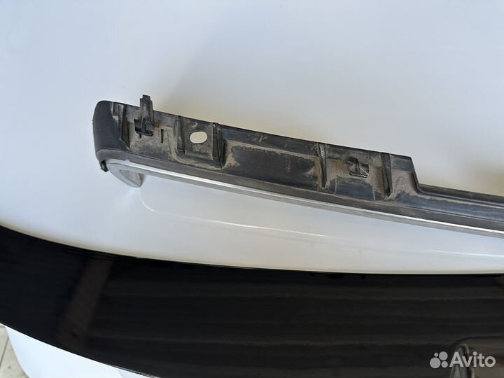 Хром на капот мерседес w207