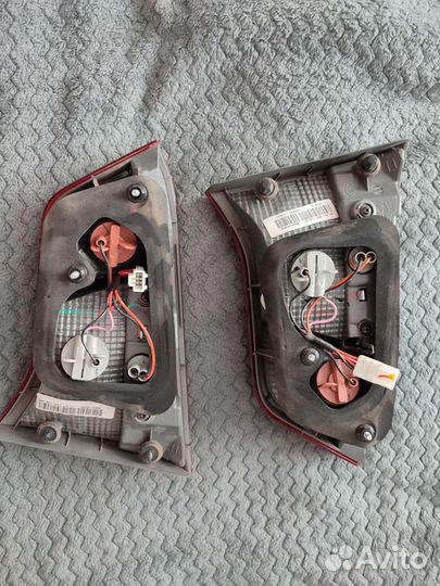 Задние фары KIA RIO 2